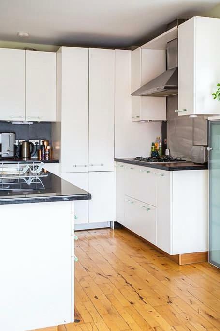 Spacious Centre Duplex Appartement